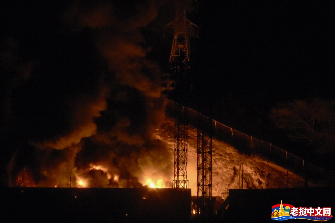 美军空袭委内瑞拉，加拉加斯宣布国家进入紧急